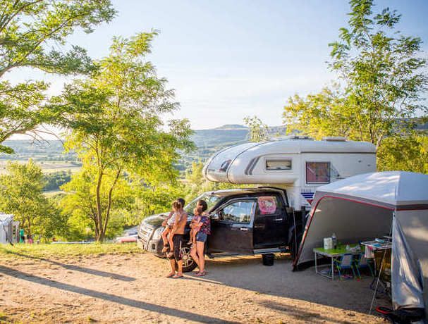 Camping Villeneuve-de-Berg Ciela Village Emplacement