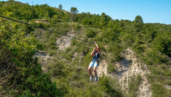 Camping Villeneuve de Berg Ciela Village Le Pommier camping 5 étoiles Ardèche tyrolienne
