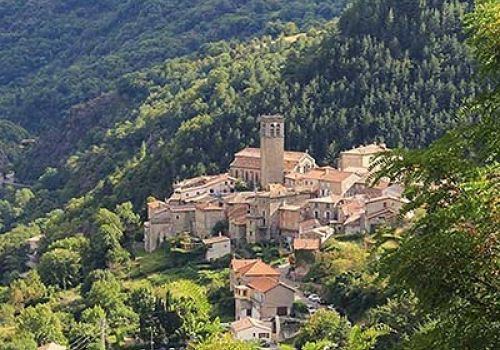 le village d'Antraigues sur Volane
