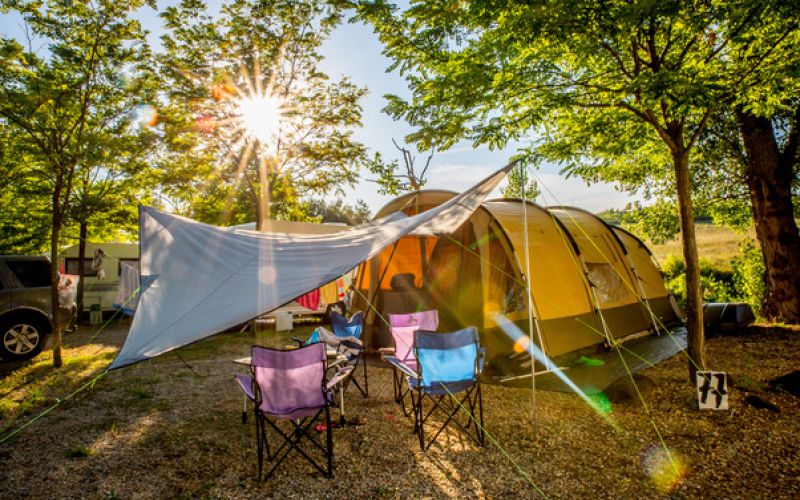 Camping Villeneuve-de-Berg Ciela Village Emplacement