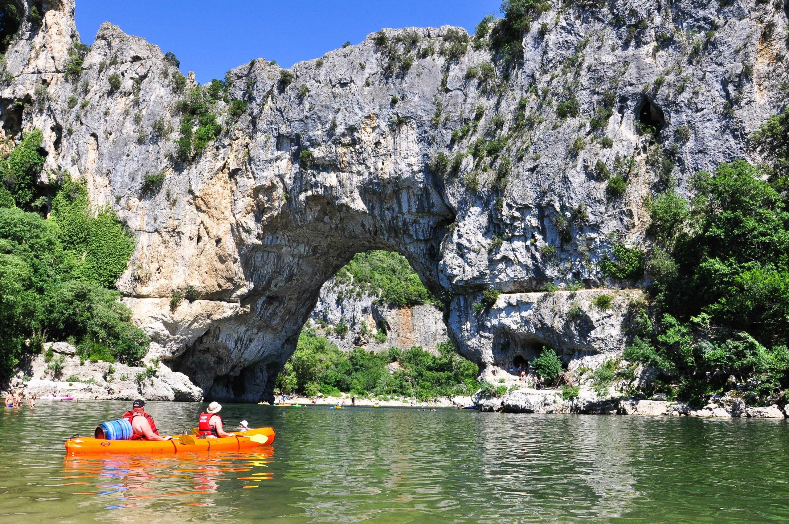 Camping Villeneuve-de-Berg Ciela Village Kayak