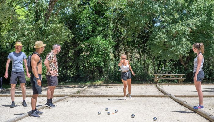 Camping Villeneuve-de-Berg Ciela Village Boulodrome