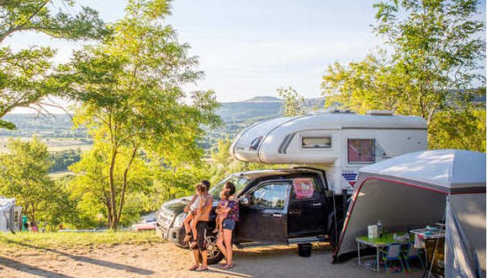 Camping Villeneuve-de-Berg Ciela Village Emplacement