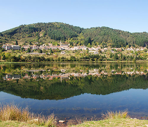Camping Villeneuve de Berg Ciela Village Le Pommier camping 5 étoiles Ardèche