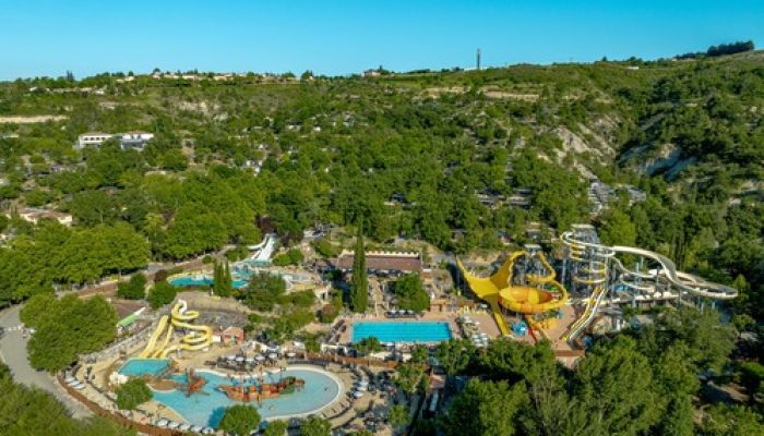 Camping Villeneuve de Berg Ciela Village Le Pommier camping 5 étoiles Ardèche parc aquatique