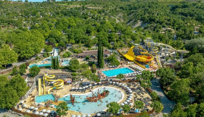 Camping Villeneuve de Berg Ciela Village Le Pommier camping 5 étoiles Ardèche